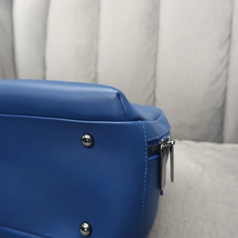 ❌SOLD❌CHANEL Navy Satchel with Gold Accents - Picture 5 of 14